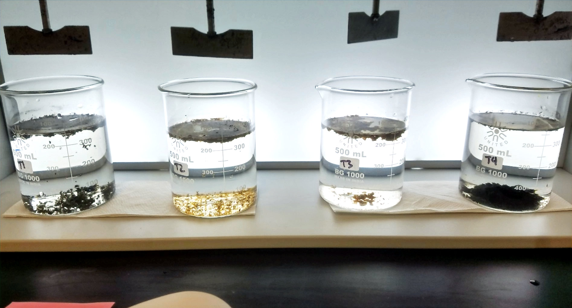 Polymer jar testing and solution preparation bench